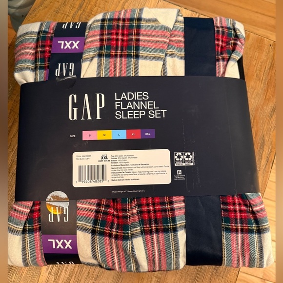 GAP Women's Black and Red Flannel Sleep Set XXL - Picture 3 of 3